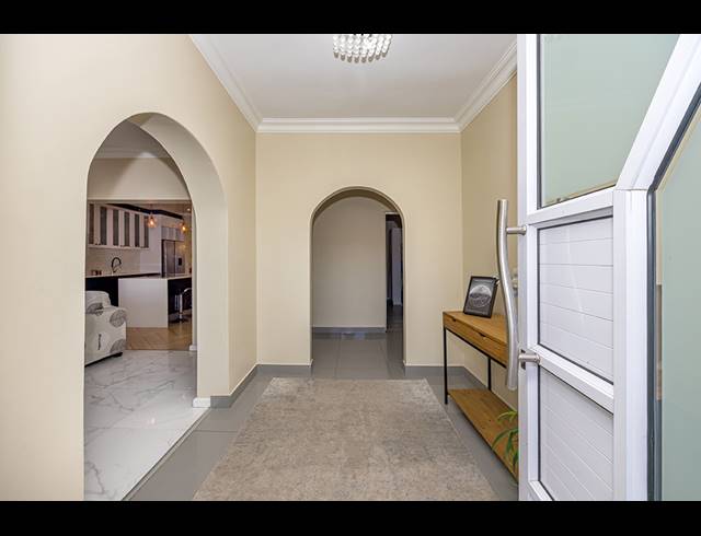 3 BEDROOM HOUSE FOR SALE IN AVONDALE